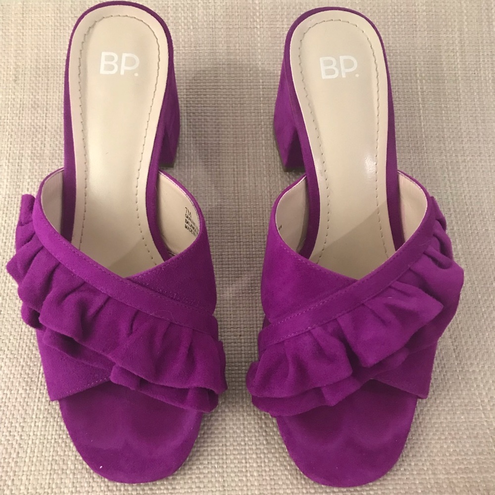 Fuschia Ruffle Slide Sandals - Size 7